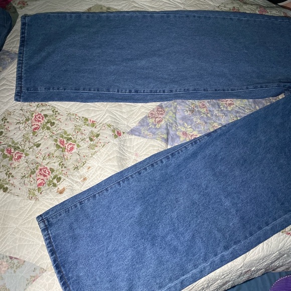 Bought them wasn’t a fan - Picture 2 of 3